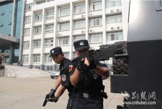 【組圖】奇特裝備造型科幻  助力襄陽特警