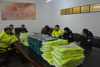 【焦點(diǎn)】新型單警裝備助力渭南高新交警大隊(duì)執(zhí)法執(zhí)勤