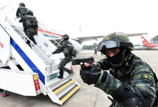 中國首支武警反劫機(jī)中隊(duì)遷址浦東機(jī)場