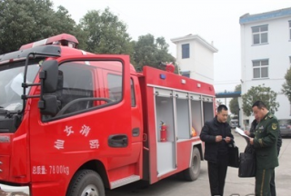 枝江市鄉(xiāng)鎮(zhèn)政府專職消防隊(duì)水罐消防車配發(fā)到位