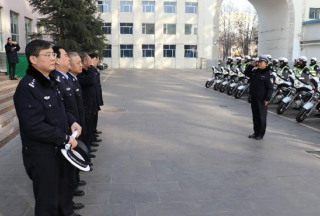 【聚焦】長治市公安局交警支隊舉行警用摩托車集中發(fā)放儀式