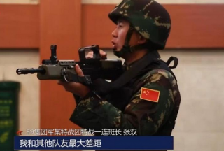 【組圖】解放軍特種兵訓(xùn)練端起英軍步槍