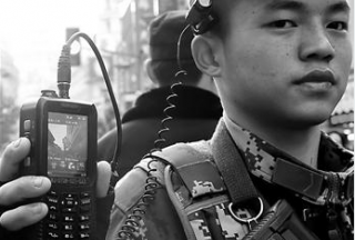 上海武警新裝備亮相城市巡邏組