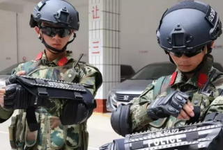 【多圖】邊防部隊配發(fā)單兵特戰(zhàn)裝備,，滿滿大片感覺！