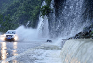 【大數(shù)據(jù)】南方暴雨—水域水上救援裝備招投標(biāo)信息大數(shù)據(jù)分析