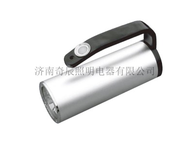QC570B 固態(tài)強光防水LED探照燈
