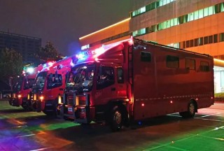 新疆采購多功能宿營車：連夜馳援戰(zhàn)“疫”前線 讓戰(zhàn)“疫”民警有個家
