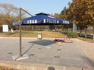 警用崗?fù)ふ陉杺?爆款雙層警用崗?fù)ふ陉杺?/></a></div></td>
<td width=