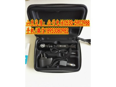 多功能警用強(qiáng)光手電 超長(zhǎng)待機(jī)警用強(qiáng)光手電